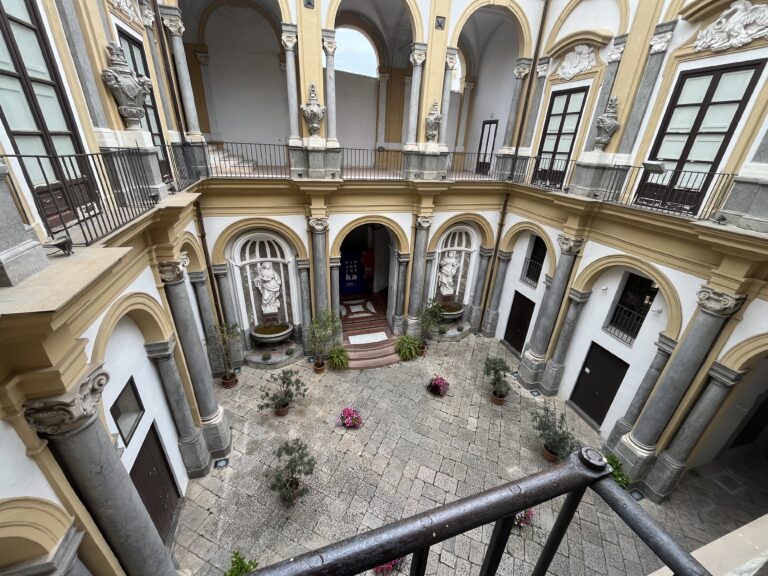 Moderne italienische Kunst im Palazzo Sant’Elia